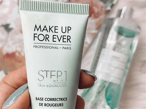 best green primer for acne.